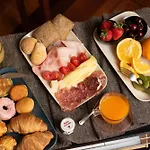 Acropoli Couette-café