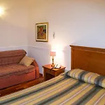 Nocleg ze śniadaniem Acropoli 3*