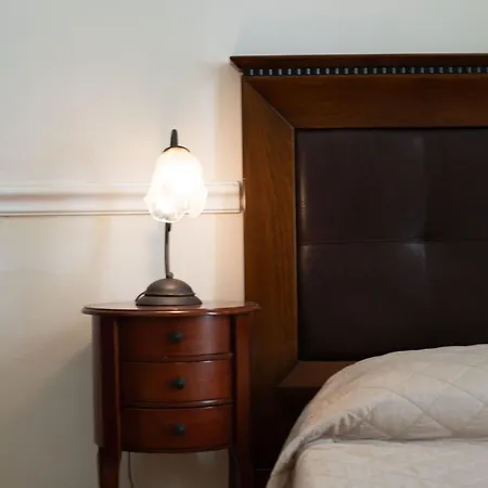 住宿加早餐酒店 Acropoli 3*